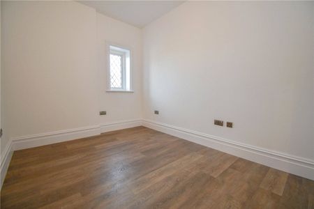 Stanley Road, CH47 1HN, Hoylake - Photo 5