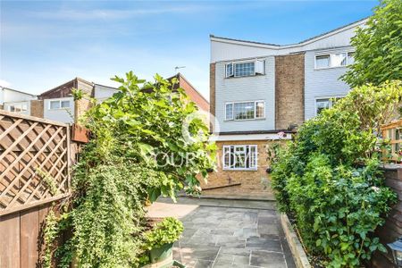 1 bedroom in a house share to rent - Photo 4