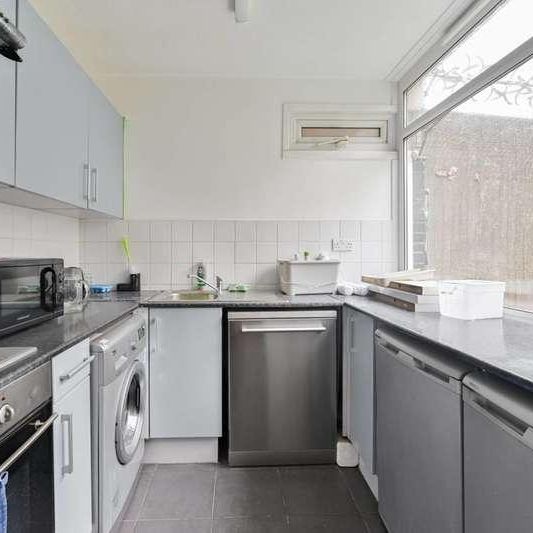 John Ruskin Street, Se, Oval, SE5 - Photo 1