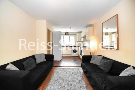 3 bedroom apartment to rent - Photo 3