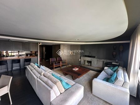Apartamento com 3 quartos e 120m² para alugar em Mont'Serrat, Porto Alegre. - Foto 2
