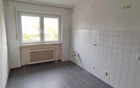 WBS erforderlich! Gut geschnittene 3 Zimmerwohnung! - Photo 5