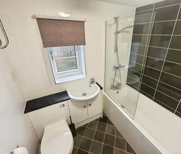 2 bedroom terraced house to rent - Photo 6