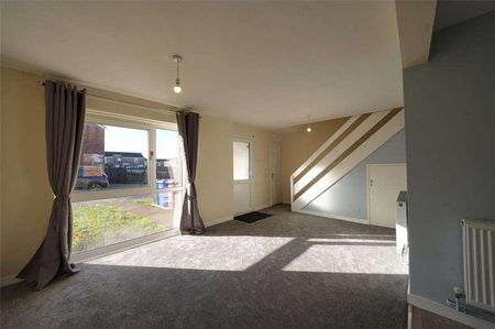 Olive Close, Raf Lakenheath, Brandon, Suffolk, IP27 - Photo 3