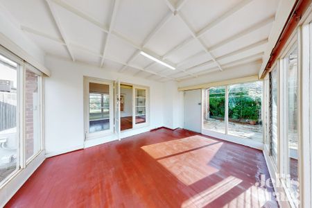 3 Huntingdon Road, Bentleigh East - Photo 3