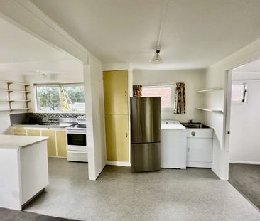 Sunny & Serene on Shoebridge Crescent - Photo 4