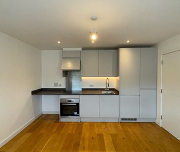 Regent House, Basildon - Photo 1