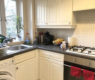 Tallis Court, Kidman Close, RM2 6GH, Property for rent - Photo 4