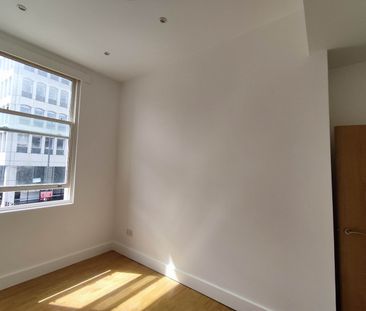 1 Bed Flat, Victoria St, BS1 - Photo 2