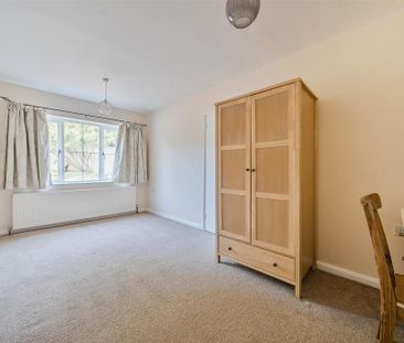 5 bedroom detached house to rent - Photo 6