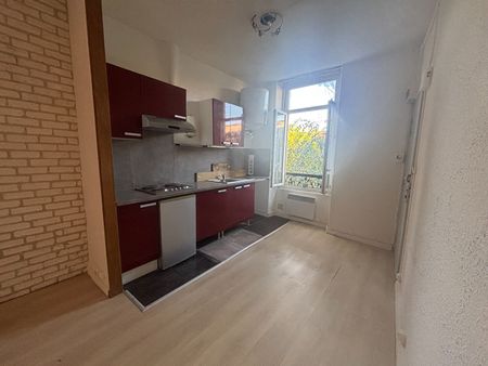 Location Appartement 2 pièces 40m² NIMES 30000 - Photo 3