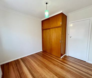 3 Brown Street, Avondale Heights, Vic 3034 - Photo 2