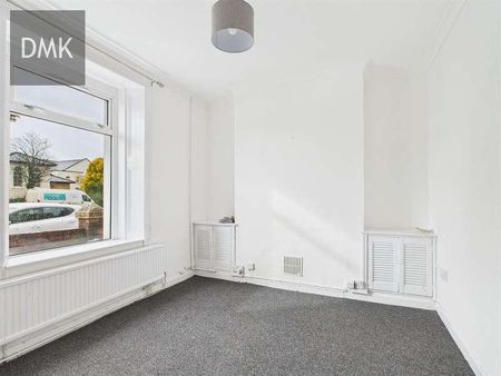 Carmarthen Road, Fforestfach, Swansea, SA5 - Photo 3