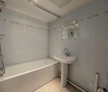 Location Appartement 2 pièces 41m² POITIERS 86000 - Photo 3