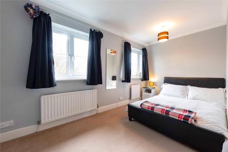 4 bedroom detached house to rent - Photo 2