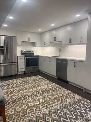 For Lease - 1000 Lovingston Crescent, Mississauga, Ontario - Photo 1