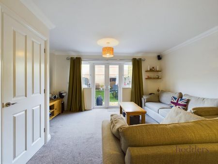 3 bedroom terraced house to rent - Photo 2