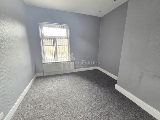 Price £1,200 pcm - Available Now - Unfurnished - Photo 1