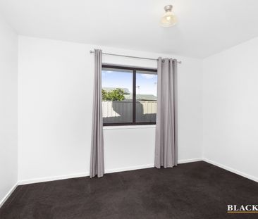 11 Baynton Street, Richardson ACT 2905 - House For Rent | Domain - Photo 6