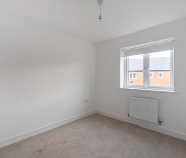 4 bedroom detached house to rent - Photo 1