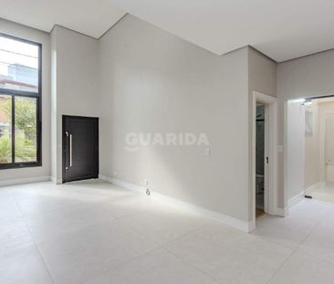 Casa em condomínio com 3 dormitórios, sendo 1 suíte e 2 vagas de ga... - Photo 1