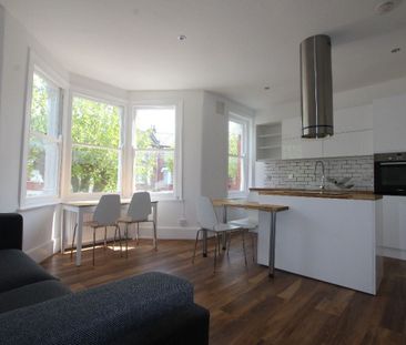 2 Bed Flat, Carlingford Road, N15 - Photo 2