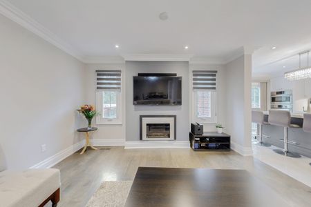 For Lease - 104 Pentland Crescent, Vaughan, Ontario - Photo 2