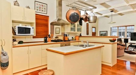 3 Bedroom House in Claudelands - Photo 3