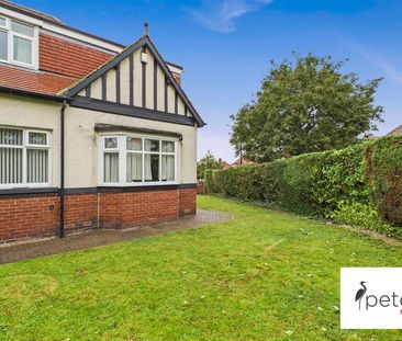 4 bedroom semi-detached bungalow to rent - Photo 5