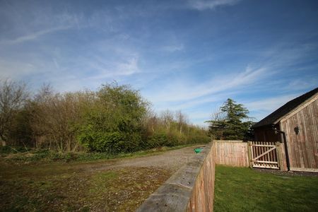 Two Bed Barn Conversion - Photo 5