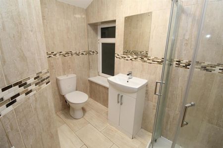 6 bedroom house to rent - Photo 2