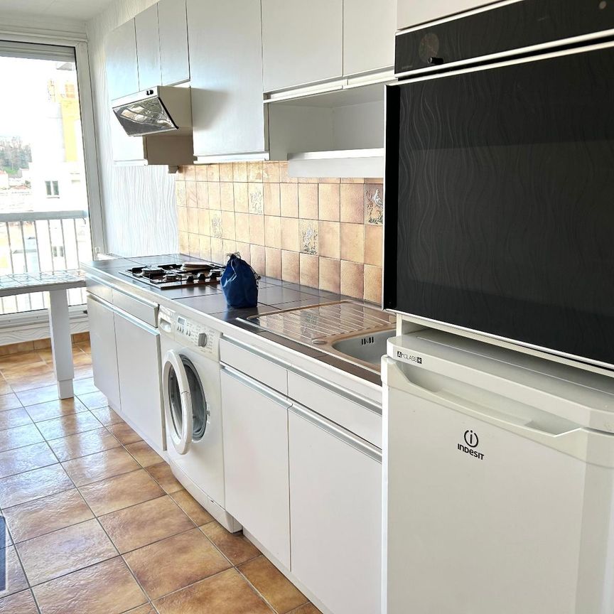 Location Appartement 2 pièces 52m² ST ETIENNE 42000 - Photo 1