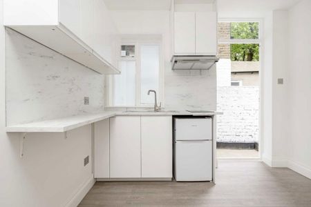 Studio to rent - Photo 5