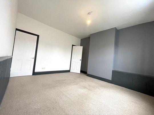 2 bedroom maisonette to rent - Photo 1