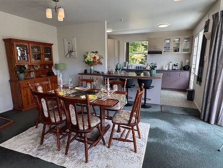 Short term rental - A Well appointed Retreat - Photo 4