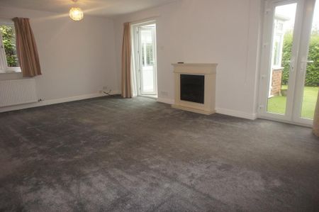 3 bedroom detached bungalow to rent - Photo 3