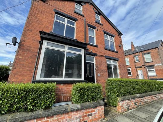 Hartley Avenue, Leeds, LS6 - Photo 1