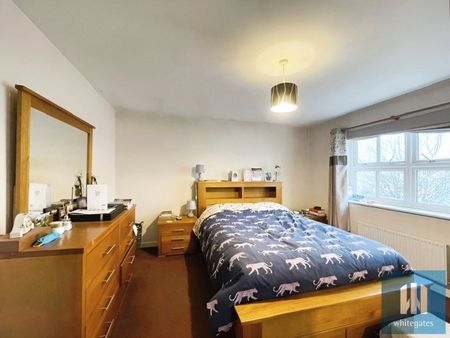 St Thomas Gardens, Bradley, Huddersfield, HD2 - Photo 5