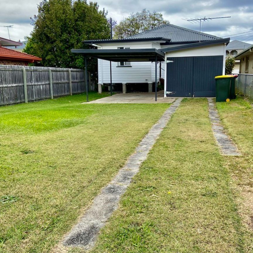 13 Pansy Street, Wynnum. - Photo 1