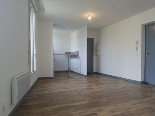 Location Appartement 2 pièces 40m² AIRE SUR L ADOUR 40800 - Photo 1
