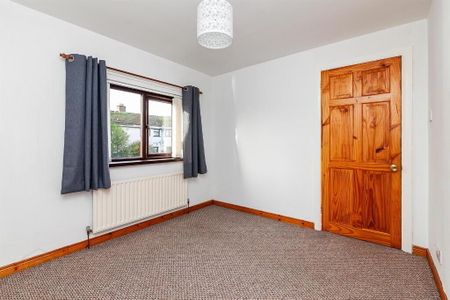 46 The Glade, Newtownabbey, BT36 5NW - Photo 2