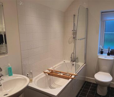 2 bedroom detached house to rent - Photo 6