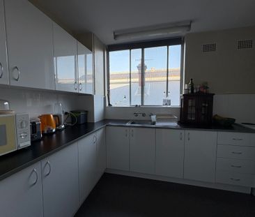 Kensington - Photo 3