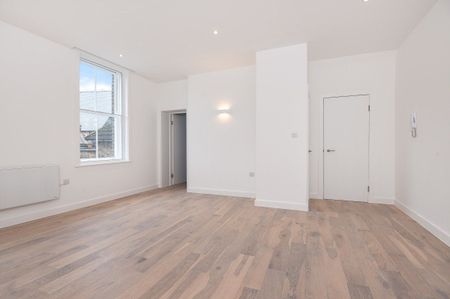 Lee Road, London, SE3 - Photo 2