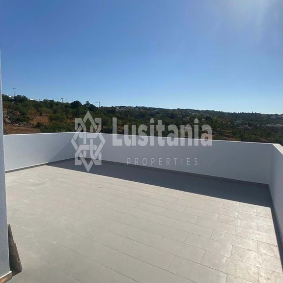 3 bedroom luxury Villa for rent in Loulé, Portugal - Photo 1