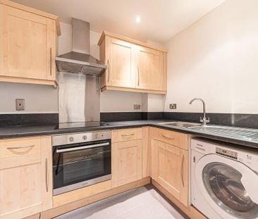 2 bedroom flat to rent - Photo 3