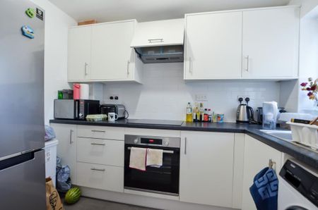 2 bedroom terraced house to rent - Photo 5