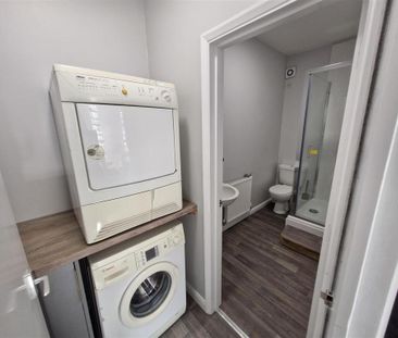 5 bedroom flat to rent - Photo 5