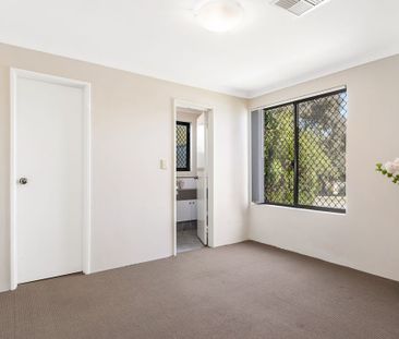 Master Room. Modern House. Top Locale. Walk to everything! Couple A... - Photo 3