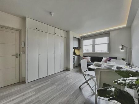 Studio to rent - Photo 2